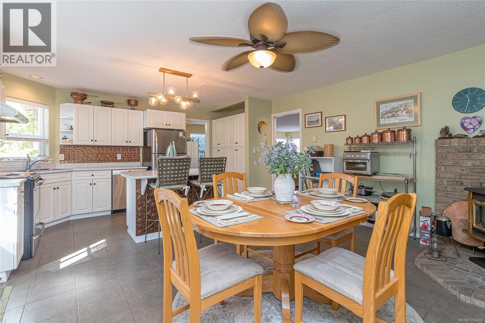 4525 Lambourn Dr - 17