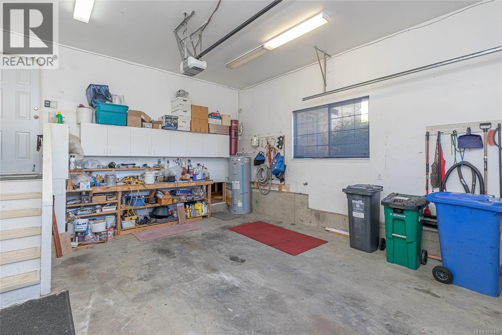4525 Lambourn Dr - 33