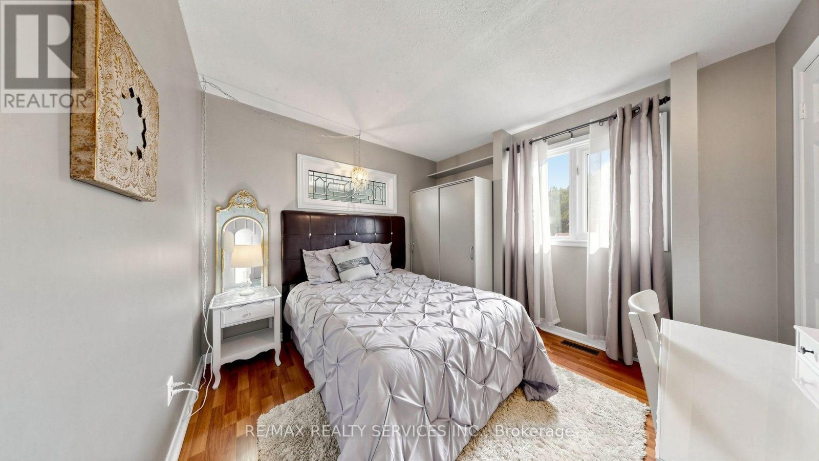 319 DINGLE COURT - 24