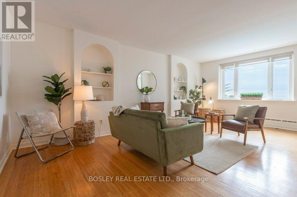 Photo of 1 - 2693 LAKE SHORE BOULEVARD W