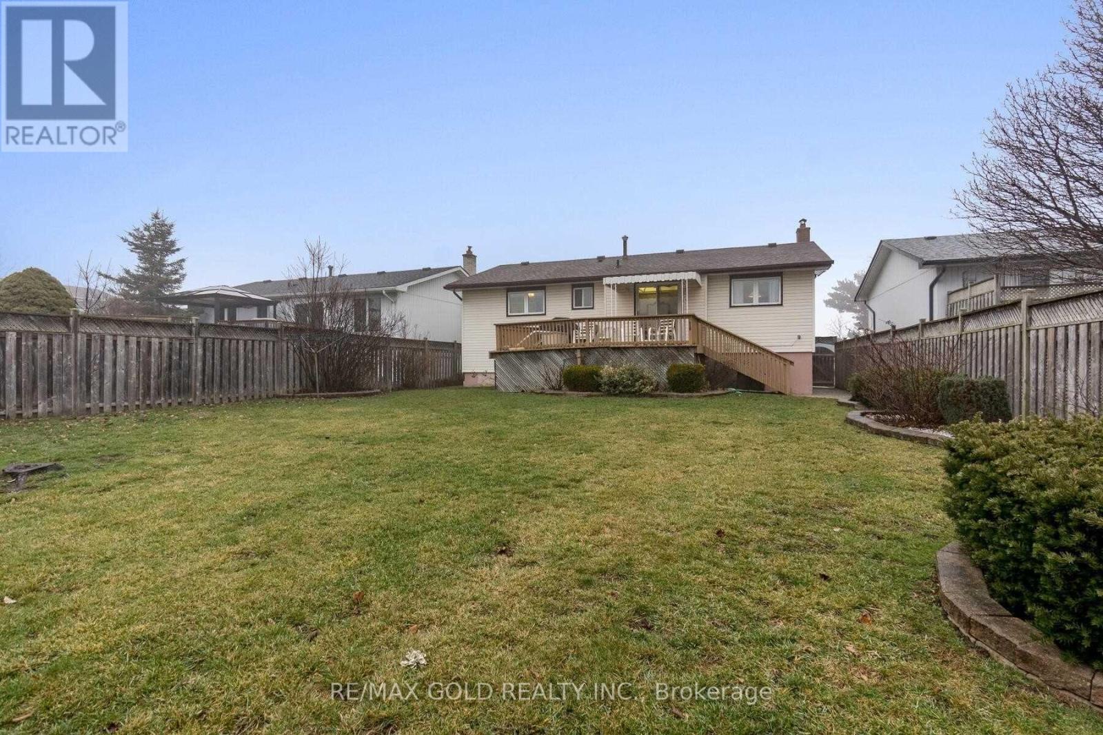 32 GLENFOREST ROAD - 21