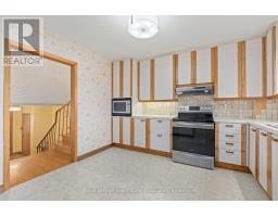 Family room - 59 Alanmeade Crescent, Toronto, ON M9B2H2 Photo 12