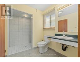 Bedroom 2 - 59 Alanmeade Crescent, Toronto, ON M9B2H2 Photo 9