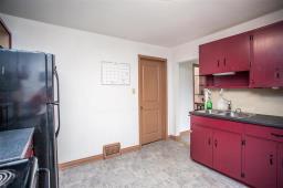 180 Syndicate Street, Winnipeg, MB R2W3H3 Photo 12