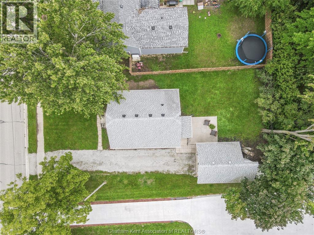 105 Aberdeen STREET - Image 38