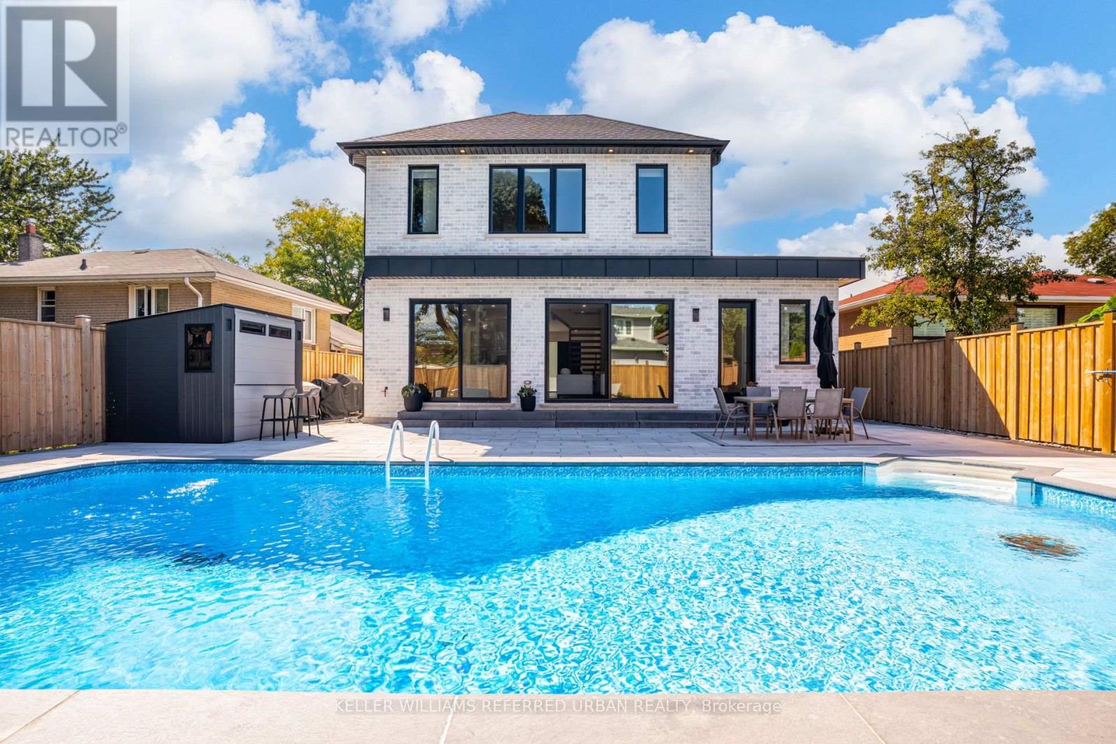5 BRADBURY CRESCENT - 47