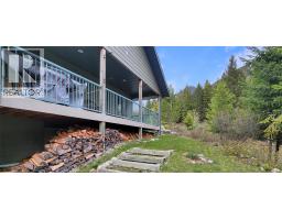 2360/2380 95 Highway, Spillimacheen, BC V0A1P0 Photo 44