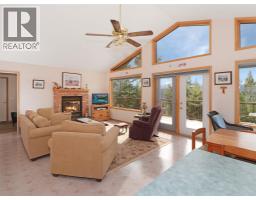 2360/2380 95 Highway, Spillimacheen, BC V0A1P0 Photo 61