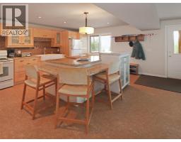 2360/2380 95 Highway, Spillimacheen, BC V0A1P0 Photo 79