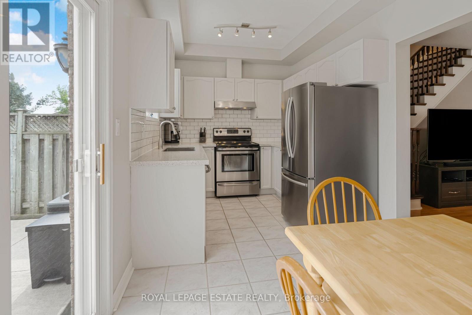 9 BROOKSTONE COURT - Image 8
