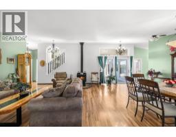 Full ensuite bathroom - 409 33rd Avenue, Creston, BC V0B1G1 Photo 7