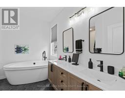 Bathroom - 66 Connolly Road, Kawartha Lakes, ON K9V0P4 Photo 12