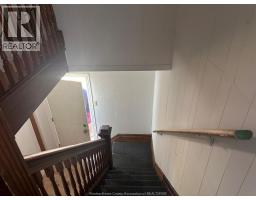 559 Assumption, Windsor, ON N9A3B3 Photo 22