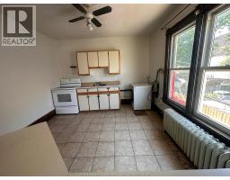559 Assumption, Windsor, ON N9A3B3 Photo 26
