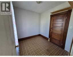 559 Assumption, Windsor, ON N9A3B3 Photo 45