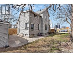 559 Assumption, Windsor, ON N9A3B3 Photo 31