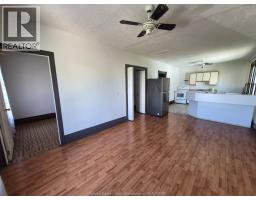 559 Assumption, Windsor, ON N9A3B3 Photo 44
