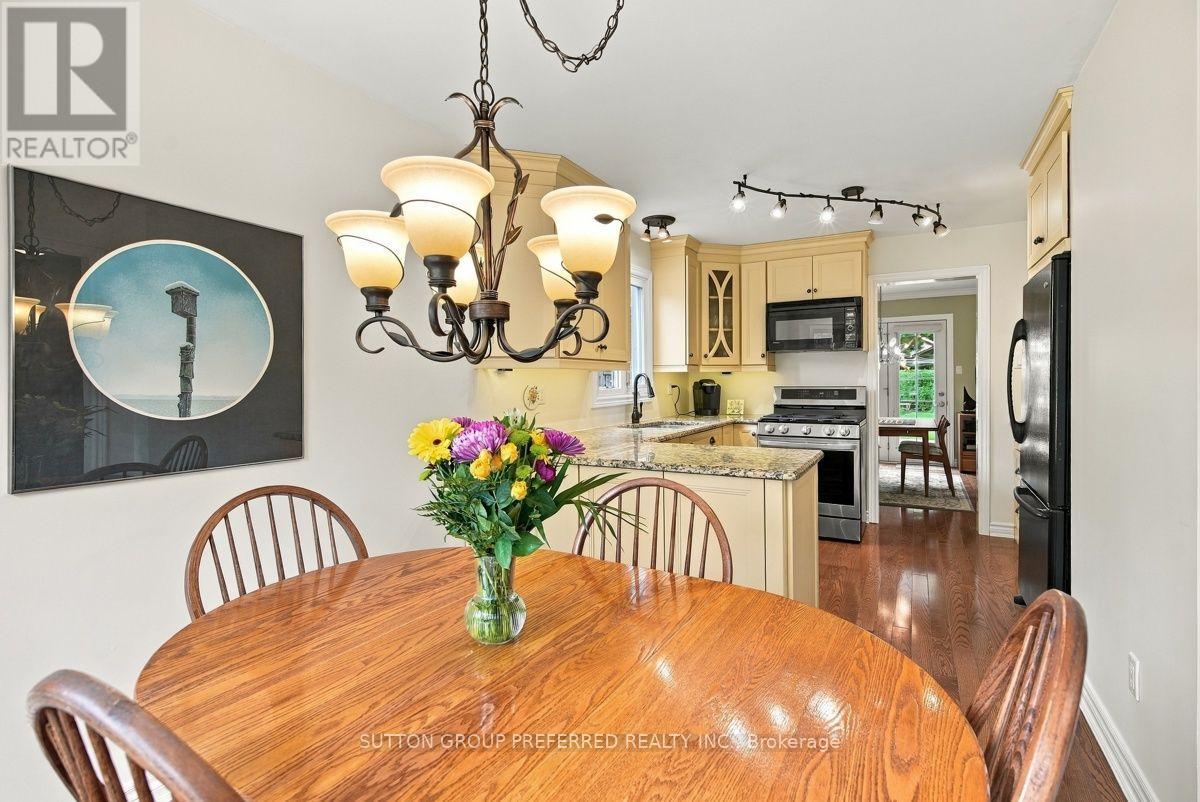 668 COUNTRY CLUB DRIVE - 11