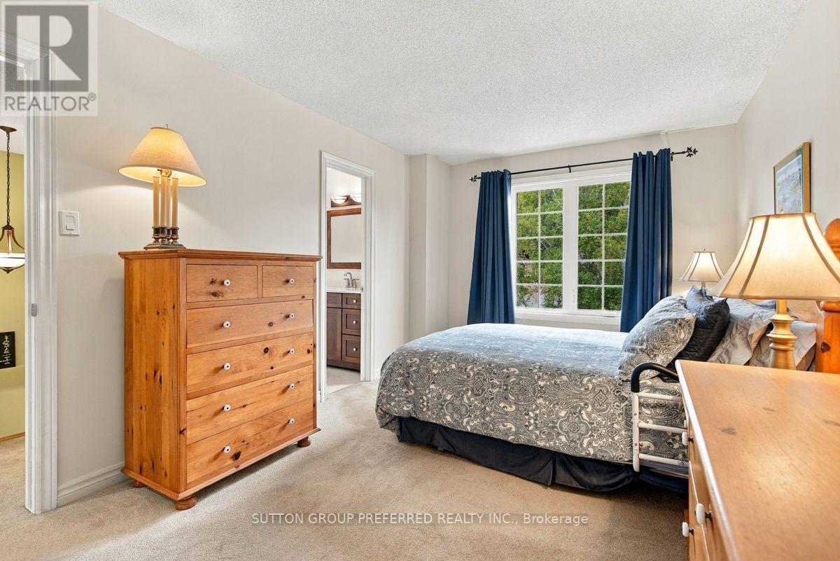 668 COUNTRY CLUB DRIVE - Image 28