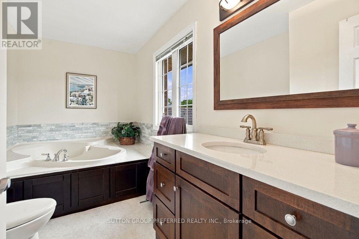 668 COUNTRY CLUB DRIVE - Image 30