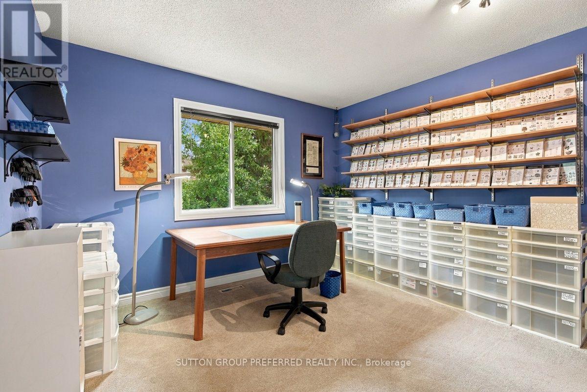 668 COUNTRY CLUB DRIVE - Image 32