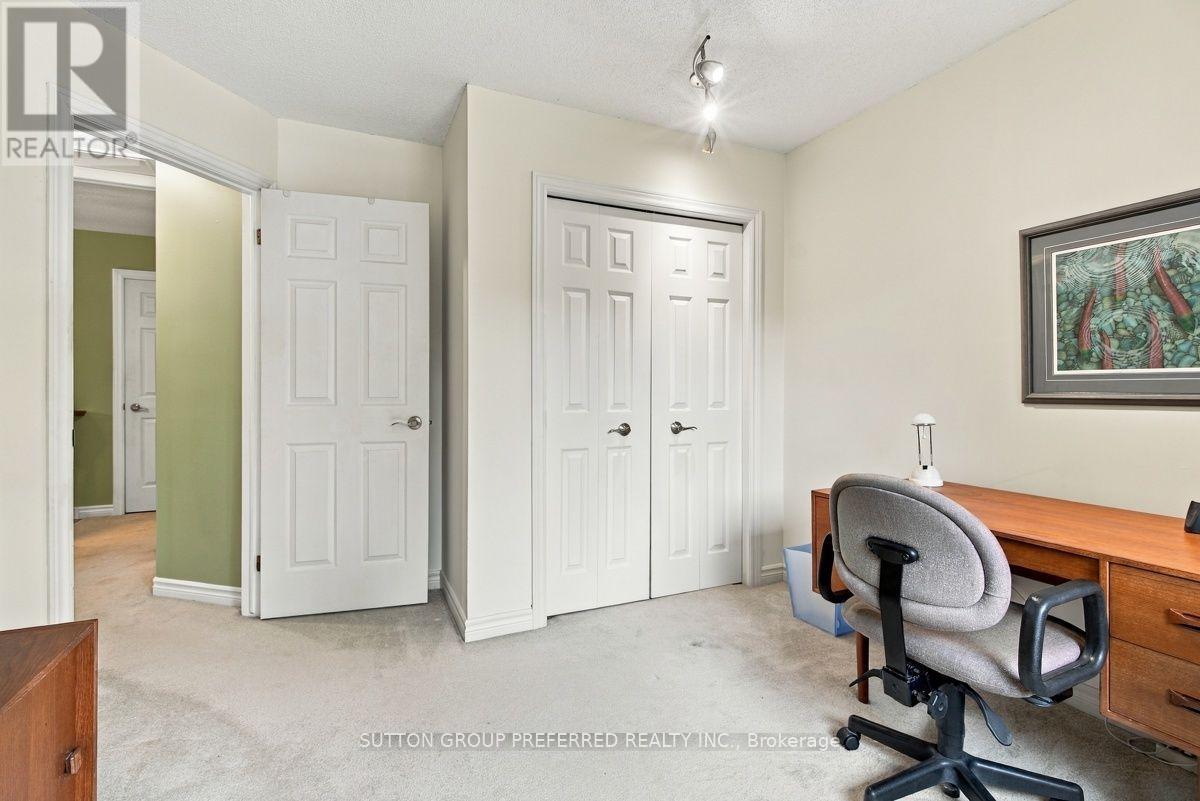 668 COUNTRY CLUB DRIVE - 35