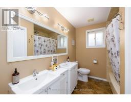 7439 Nasrullah Crescent, Niagara Falls, ON L2H2M4 Photo 15