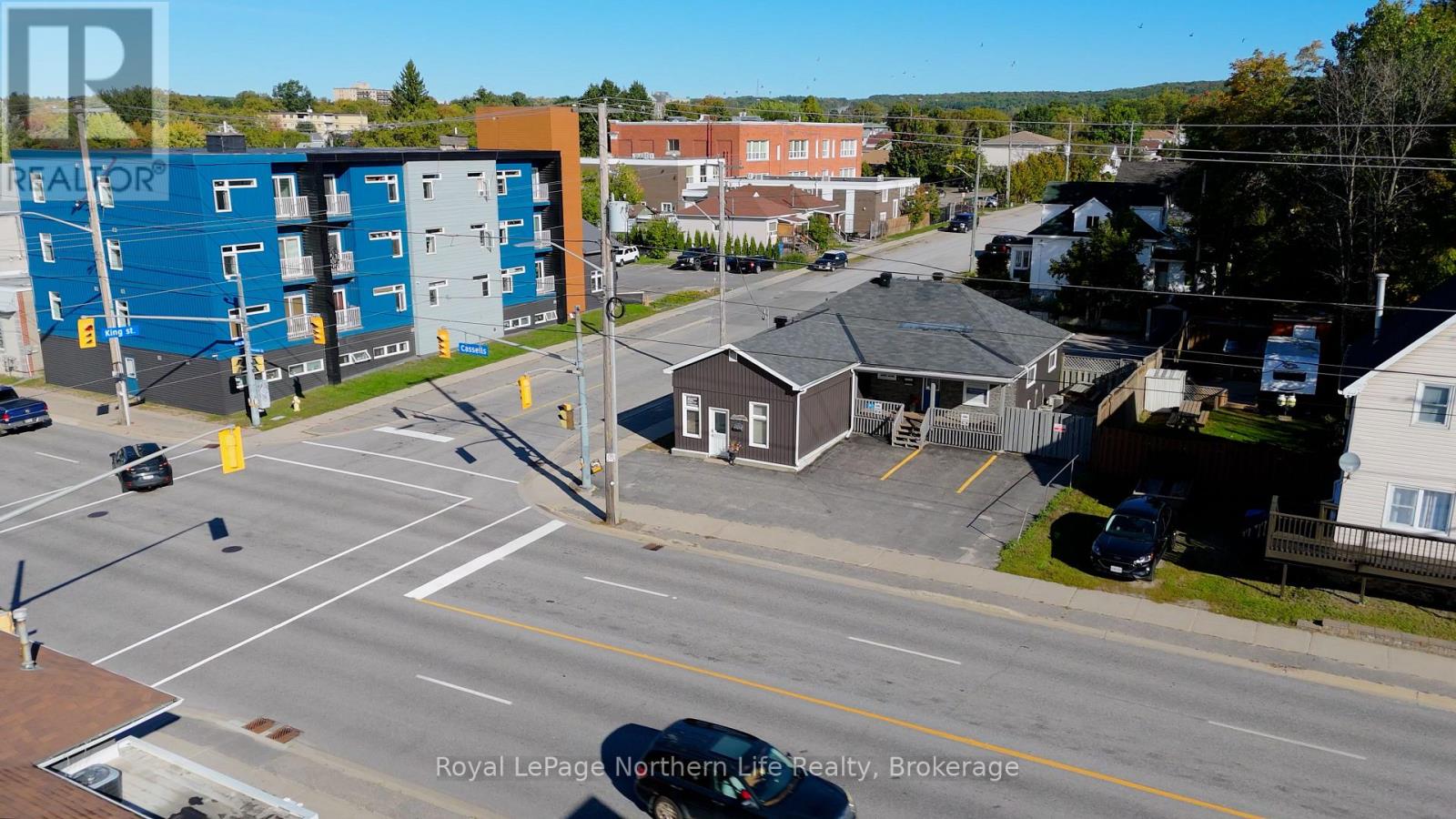 1 - 1210 CASSELLS STREET