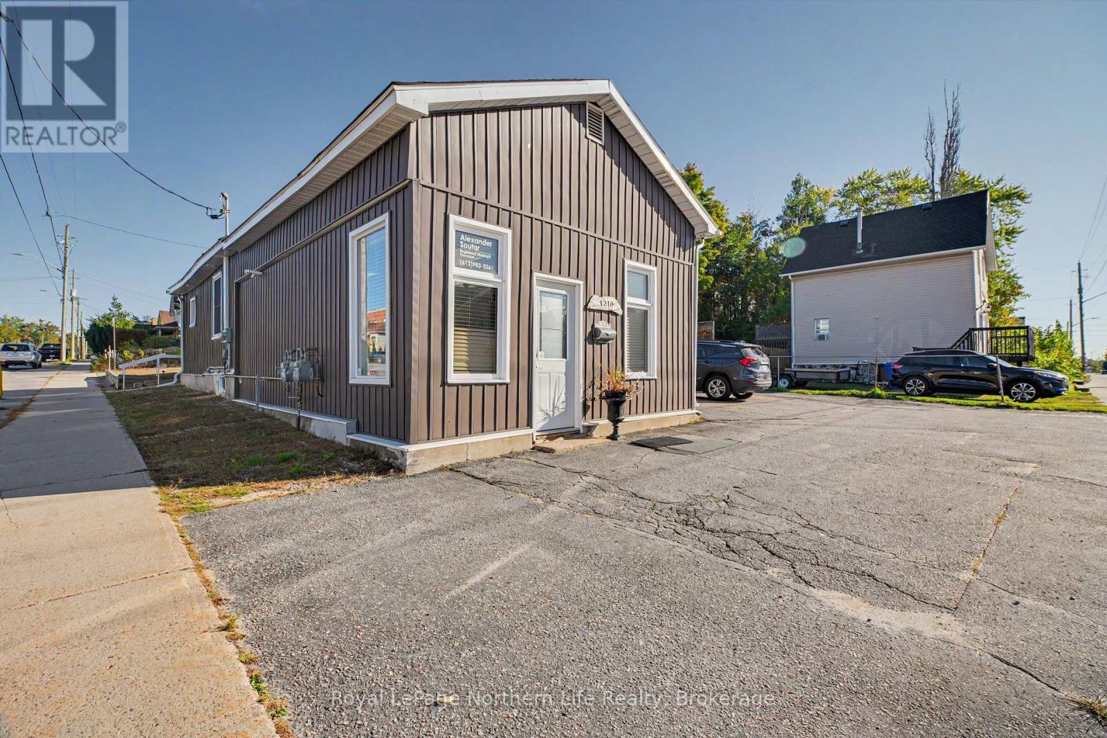 1 - 1210 CASSELLS STREET, North Bay (Central) — photo 4