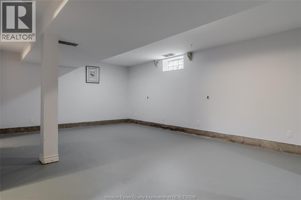 257 Dieppe STREET - 24