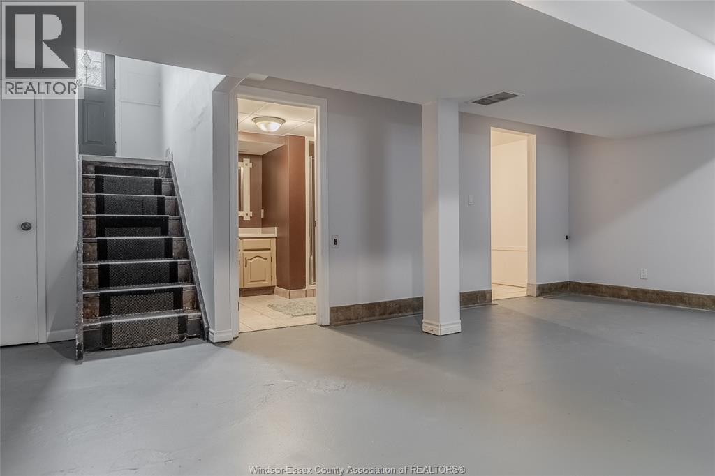 257 Dieppe STREET - 28