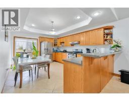 Kitchen - 2078 Rockport, Windsor, ON N9G3A6 Photo 6
