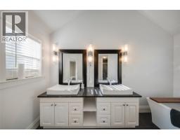 3732 5th Avenue, Castlegar, BC V1N4Y4 Photo 32