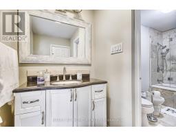 122 Elvaston Drive, Toronto, ON M4A1N6 Photo 23