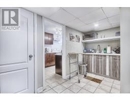 122 Elvaston Drive, Toronto, ON M4A1N6 Photo 37