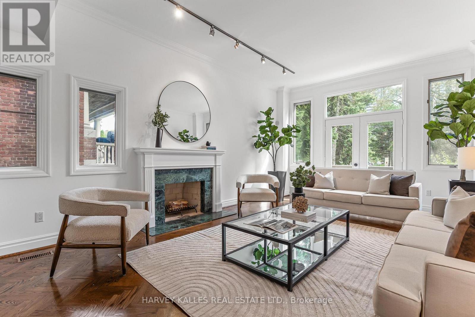 Photo of 142 KEEWATIN AVENUE