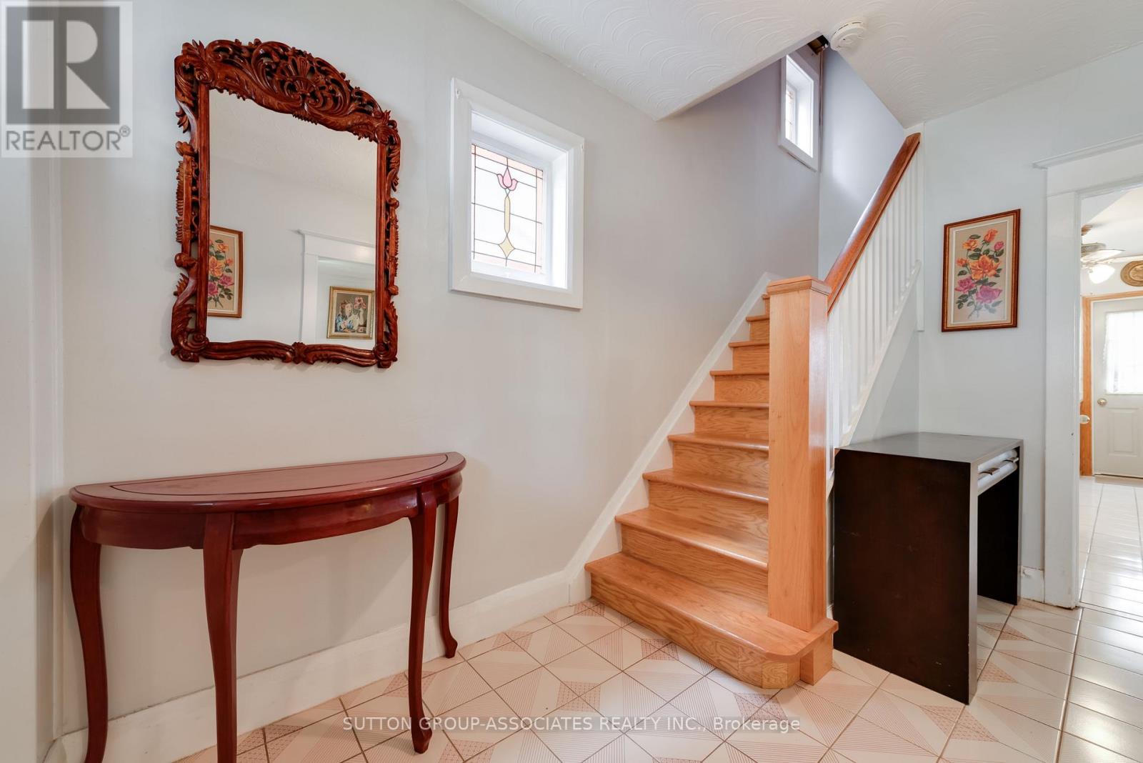 368 GLENHOLME AVENUE - 2