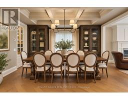 Eating area - 40 Sultana Avenue, Toronto, ON M6A1T1 Photo 10