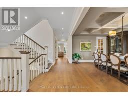 Dining room - 40 Sultana Avenue, Toronto, ON M6A1T1 Photo 8
