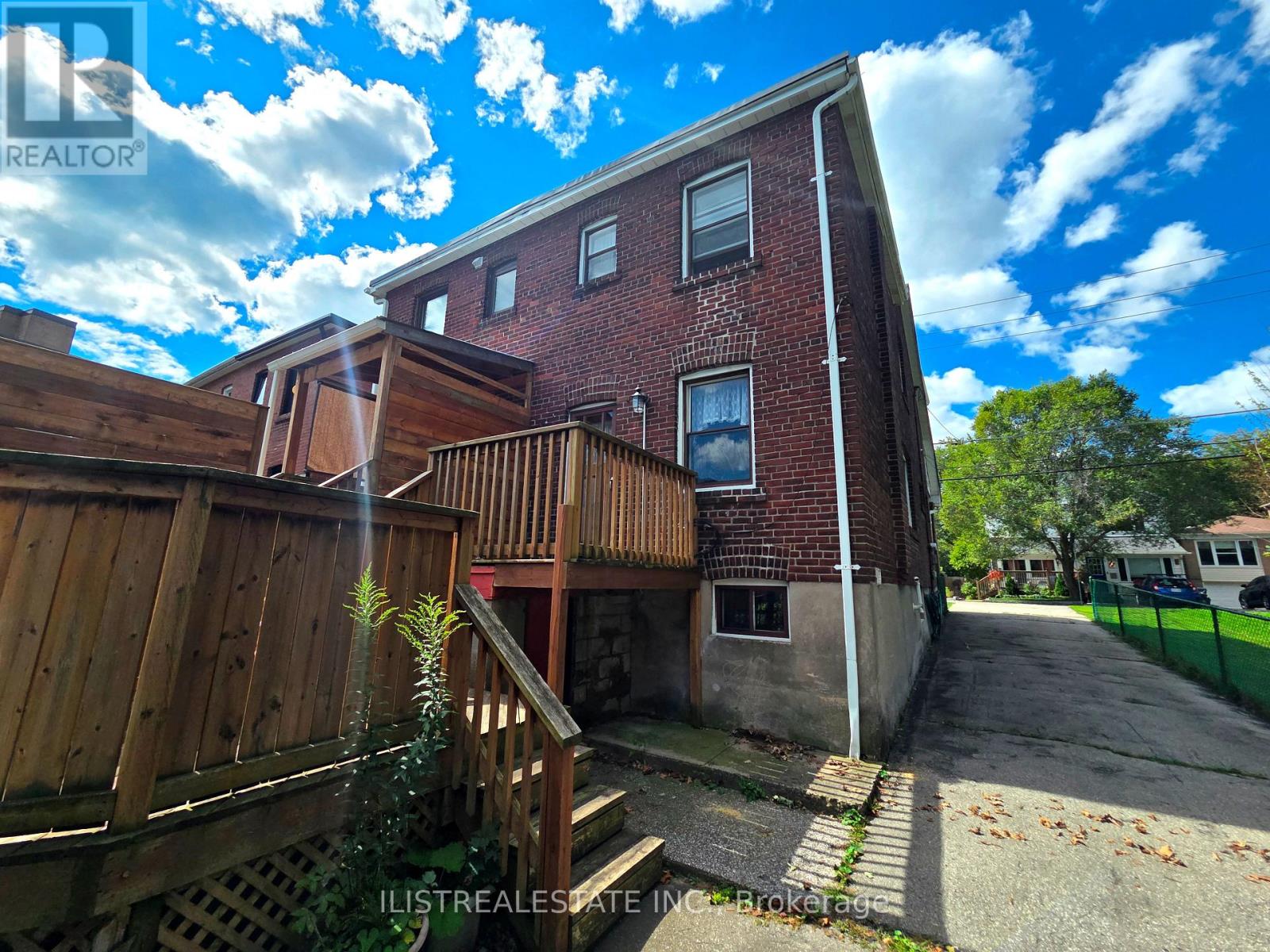 Photo of 213 BLANTYRE AVENUE