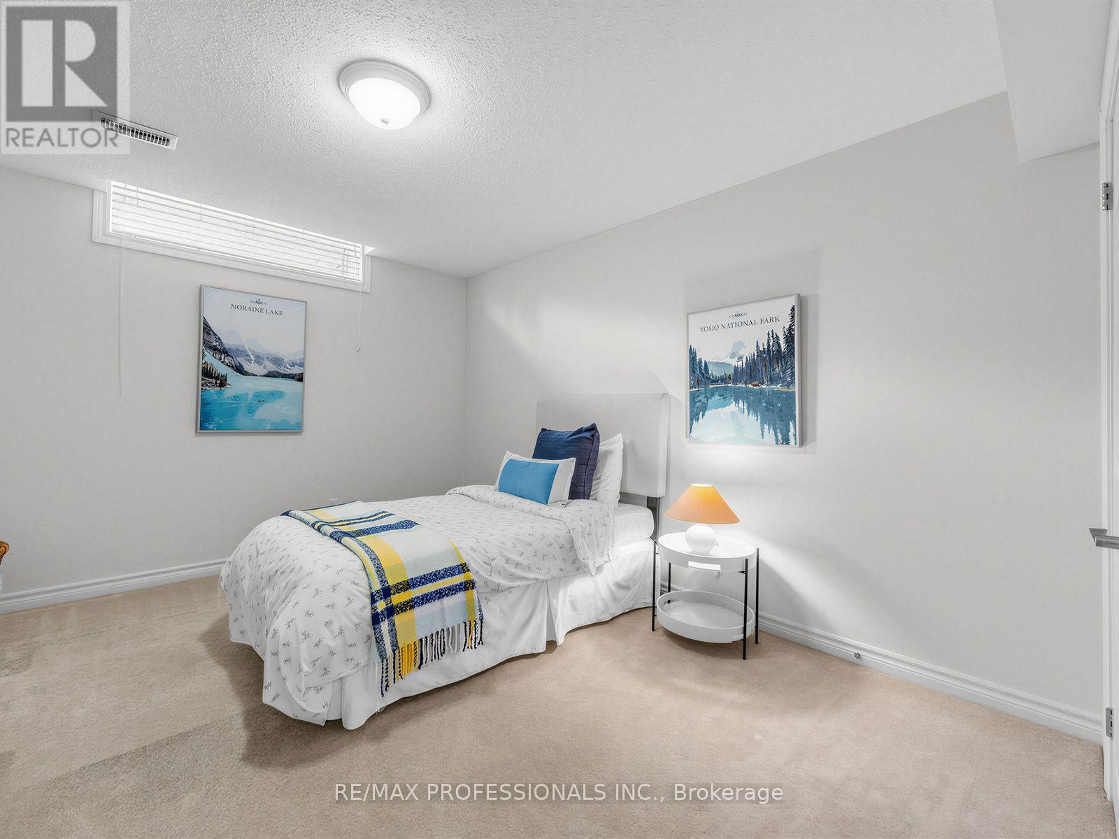 360 BRITANNIA AVENUE E - Image 40
