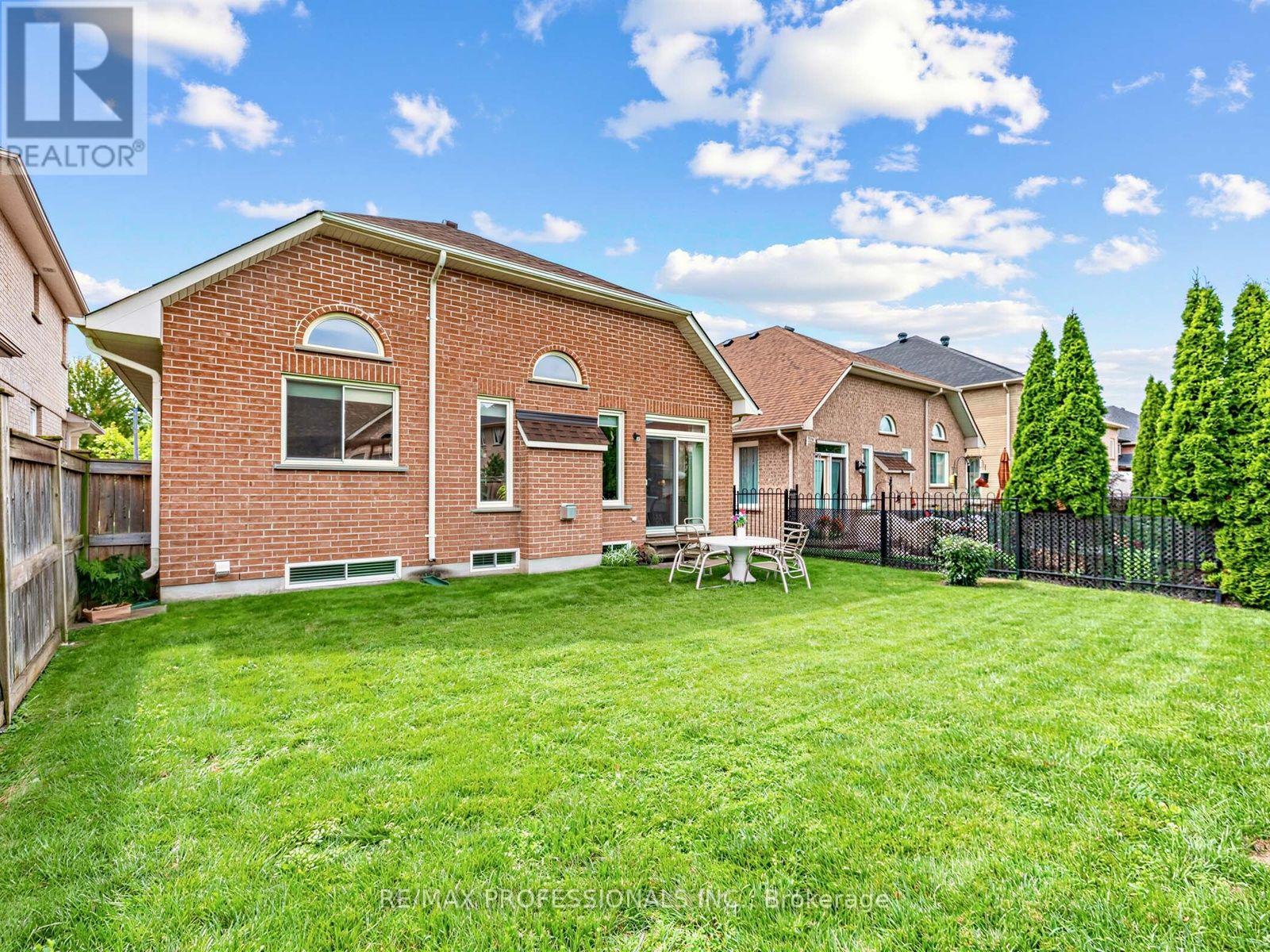 360 BRITANNIA AVENUE E - 46