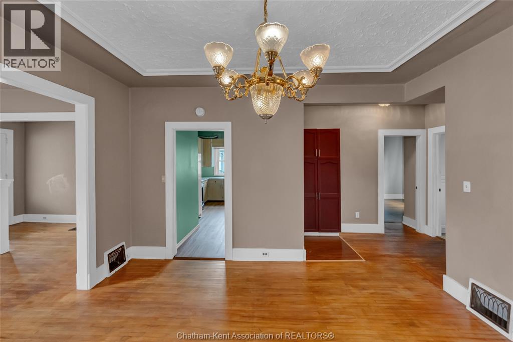 121 Cornhill STREET - 13