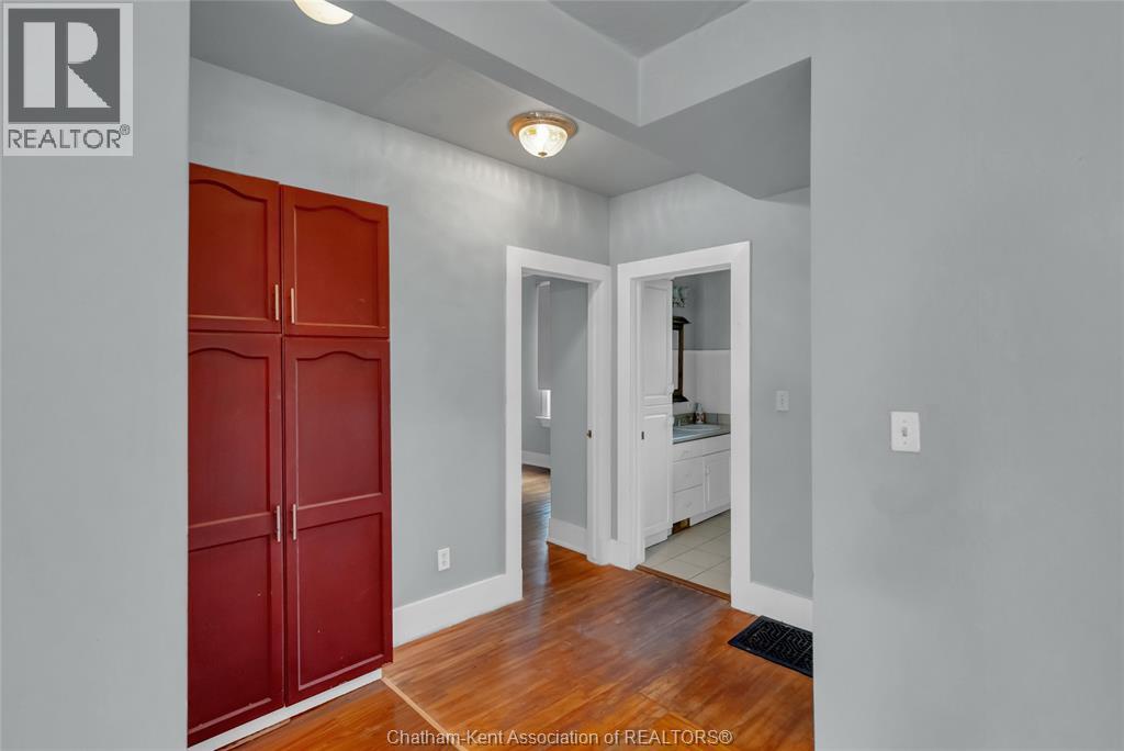121 Cornhill STREET - 20