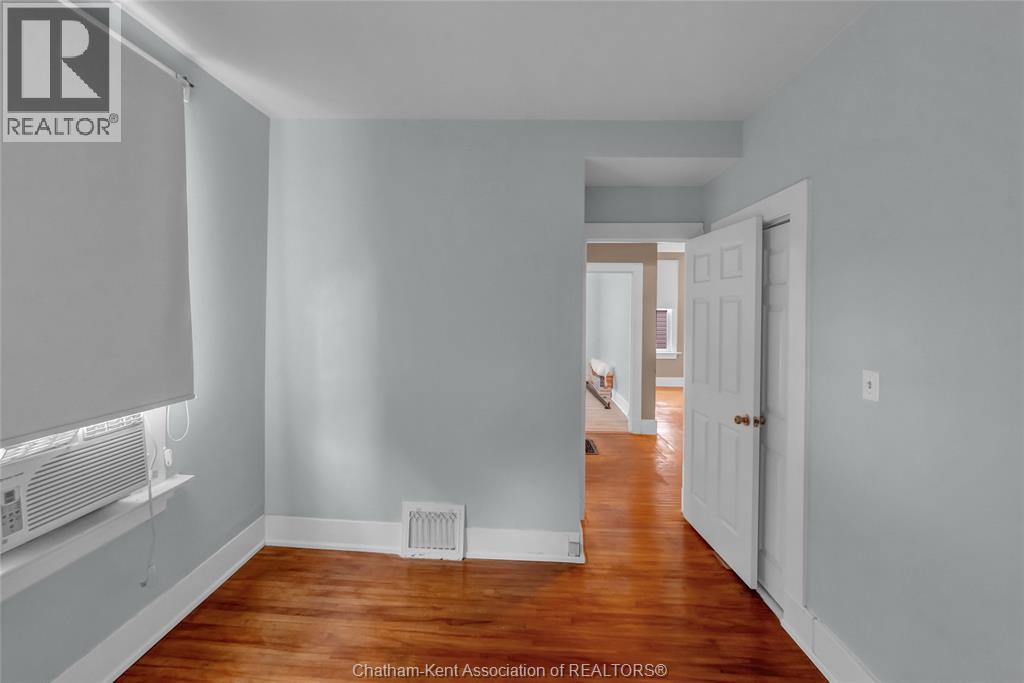 121 Cornhill STREET - Image 25