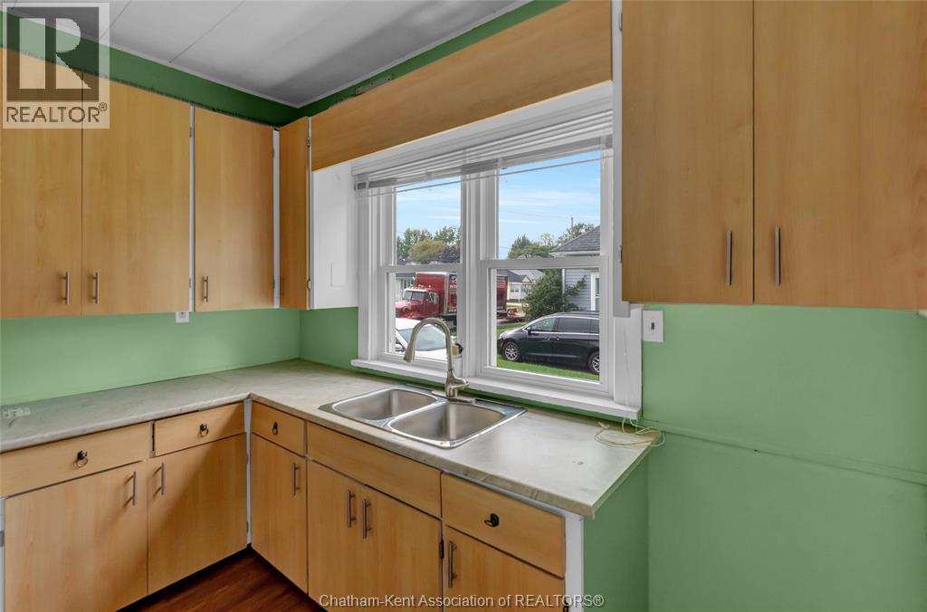 121 Cornhill STREET - Image 18