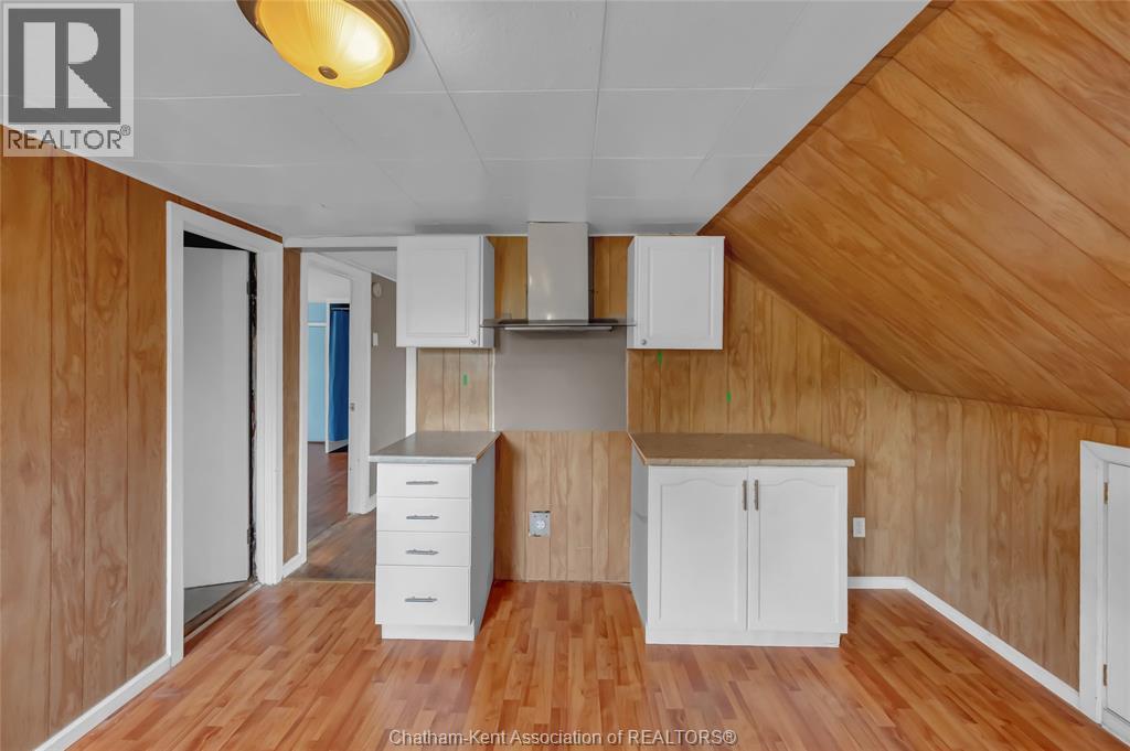 121 Cornhill STREET - Image 30