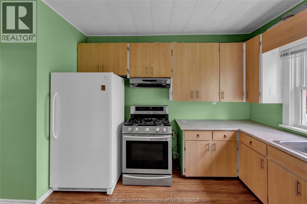 121 Cornhill STREET - Image 17