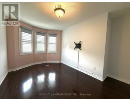 8 Church View Avenue, Markham, ON L6C0L6 Photo 10