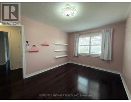 8 Church View Avenue, Markham, ON L6C0L6 Photo 12